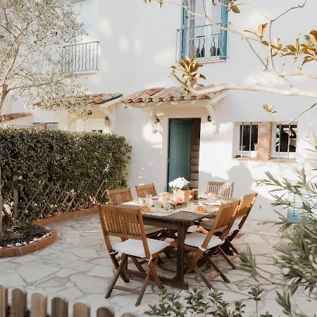 Huebsches Haus Direkt Am Wasser, St. Tropez 15 Min! Grimaud