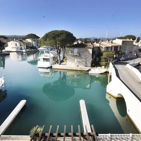 Huebsches Haus Direkt Am Wasser, St. Tropez 15 Min! * Grimaud