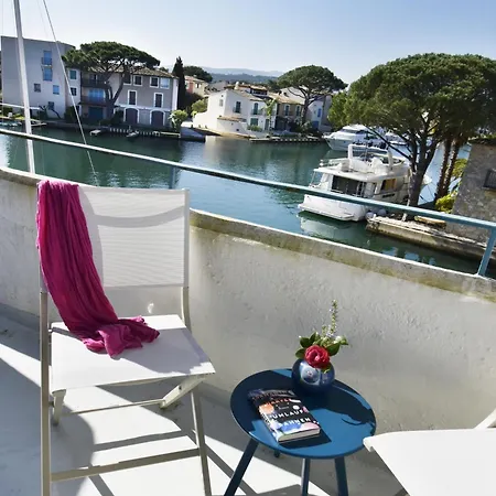 Ferienhaus Hübsches Haus Direkt Am Wasser, St. Tropez 15 Min! *