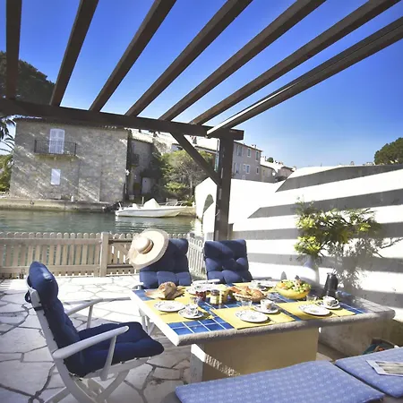 Hübsches Haus Direkt Am Wasser, St. Tropez 15 Min! *