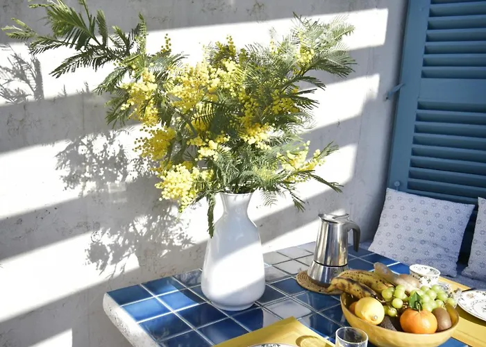 Huebsches Haus Direkt Am Wasser, St. Tropez 15 Min! Casa de Férias