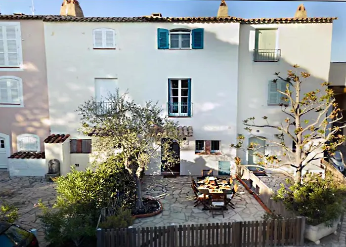 Casa de Férias Huebsches Haus Direkt Am Wasser, St. Tropez 15 Min! *